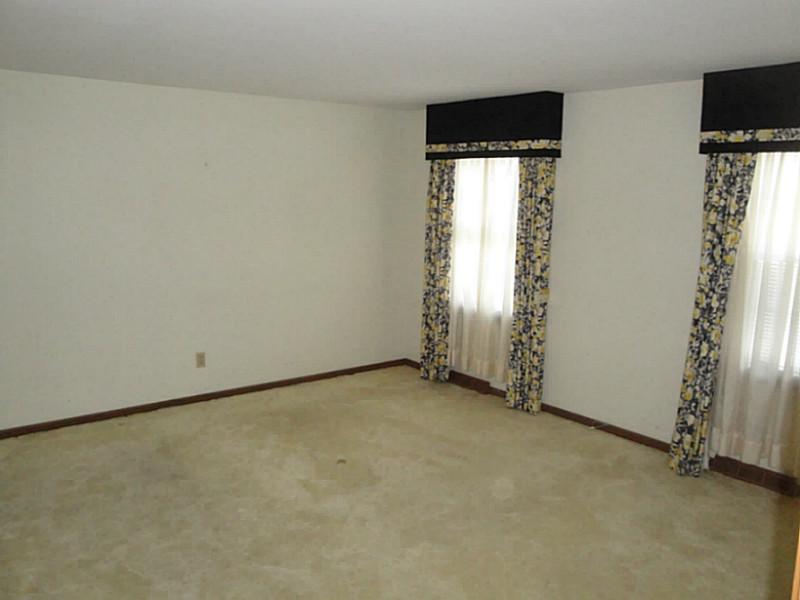 333 Mill Farm Road Noblesville, IN 46062 - Photo 9 of 24 Gallery Image 9