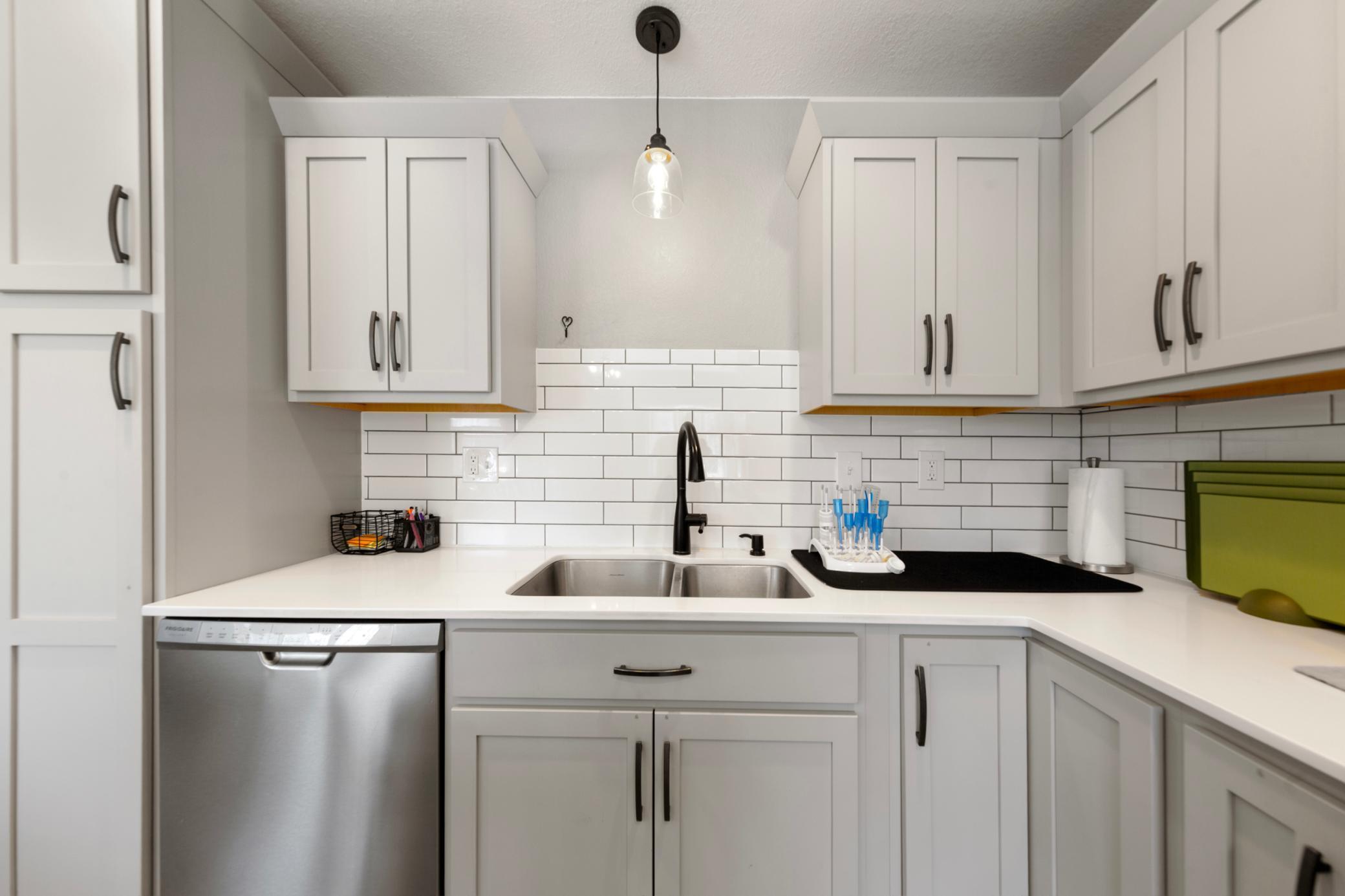 1117 Eastgate Road Albert Lea, MN 56007 - Photo 28 of 47