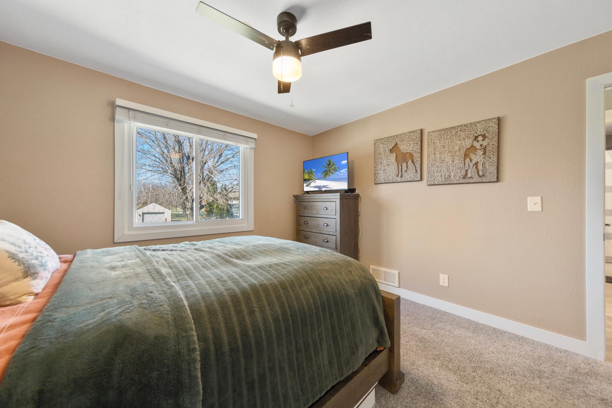 1117 Eastgate Road Albert Lea, MN 56007 - Photo 34 of 47