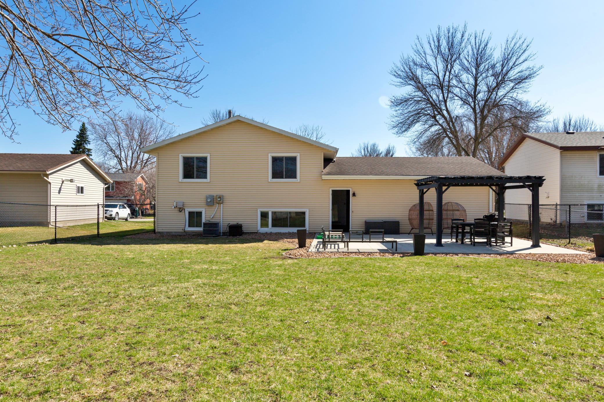 1117 Eastgate Road Albert Lea, MN 56007 - Photo 8 of 47