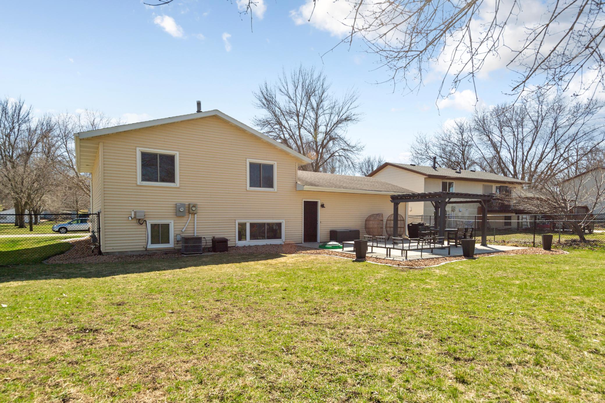 1117 Eastgate Road Albert Lea, MN 56007 - Photo 9 of 47