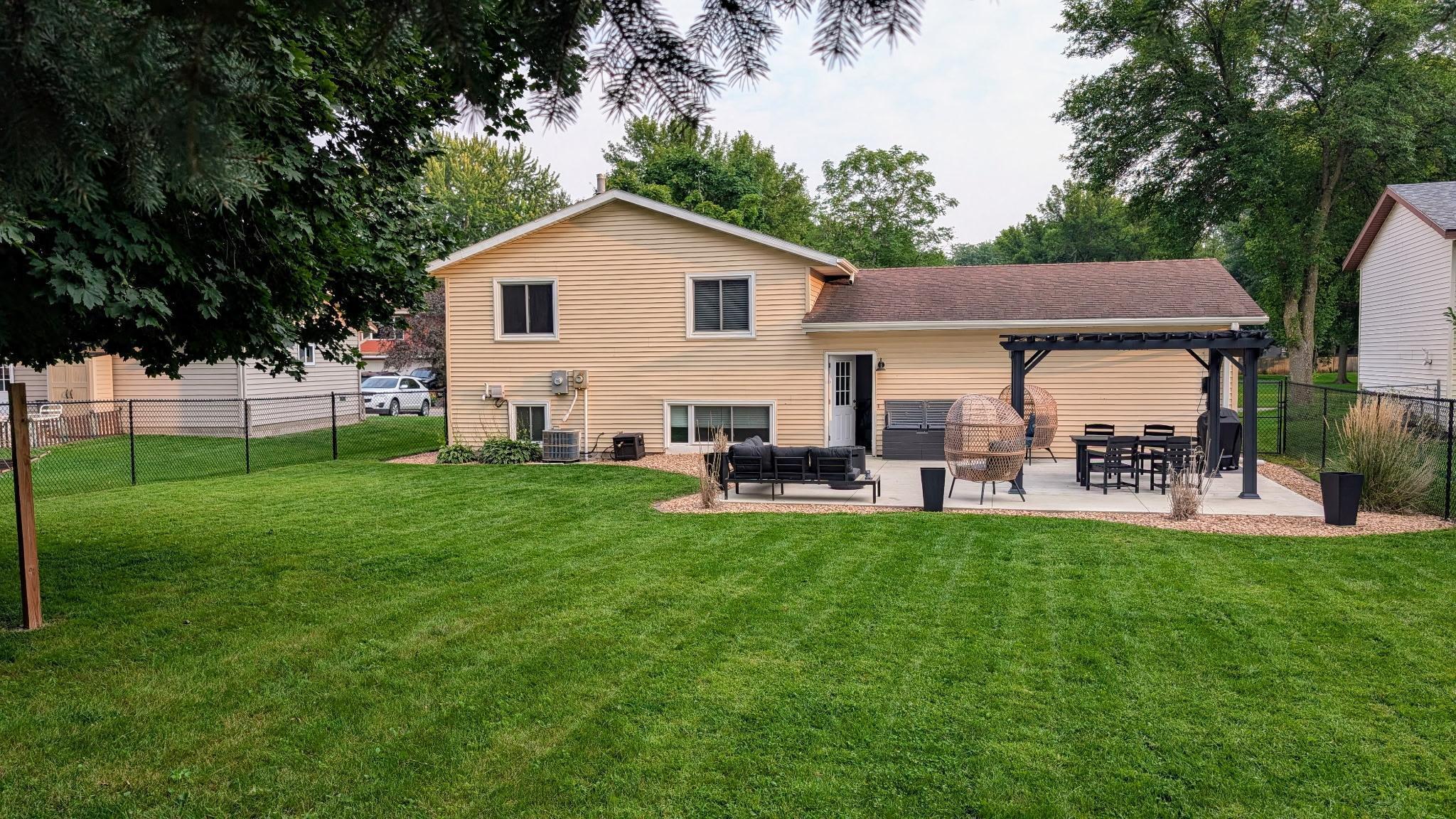 1117 Eastgate Road Albert Lea, MN 56007 - Photo 10 of 47