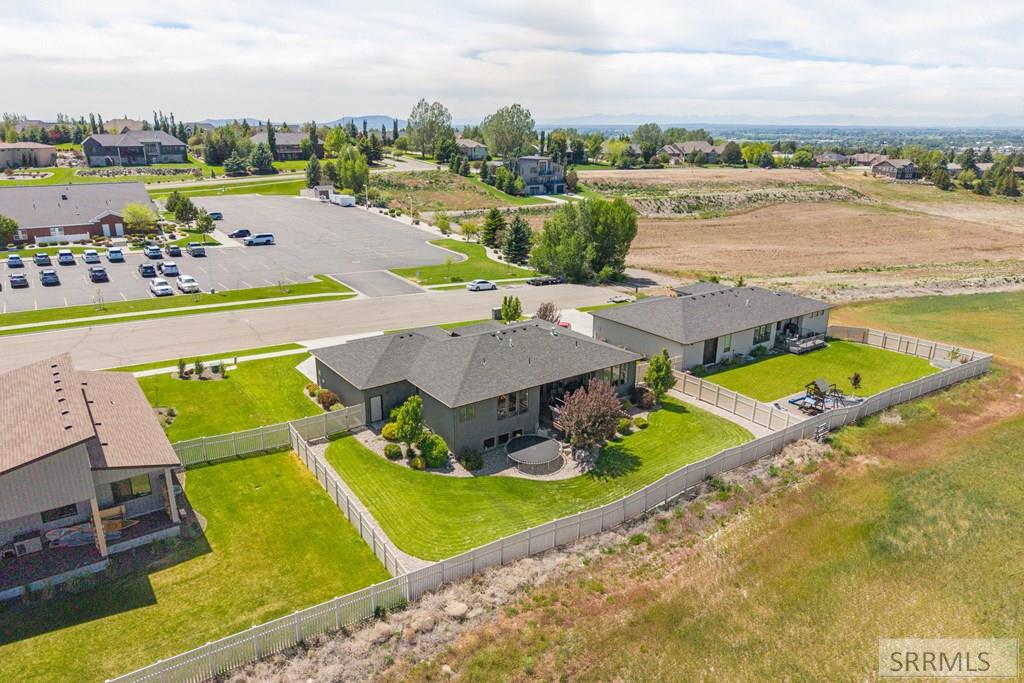 609 South Hidden Valley Road Rexburg, ID 83440 - Photo 19 of 78