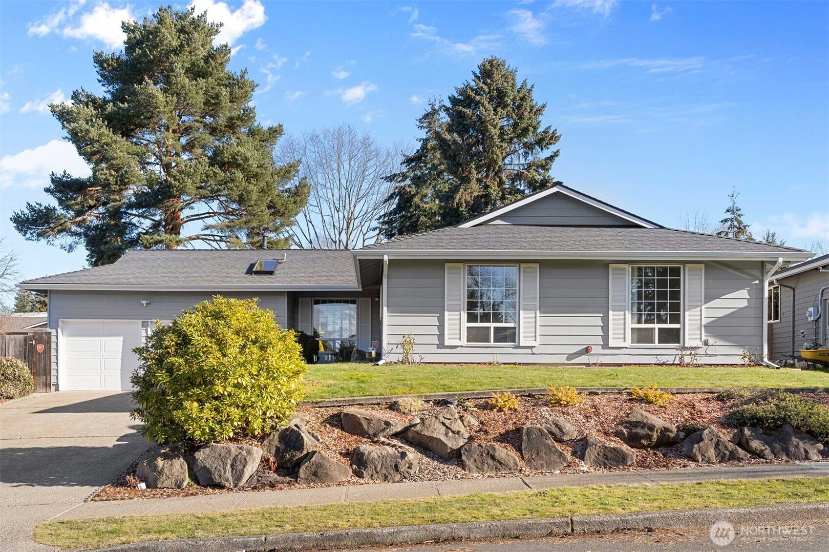 2708 Morris Avenue South Renton, WA 98055 - Photo 1 of 38 Gallery Image 1