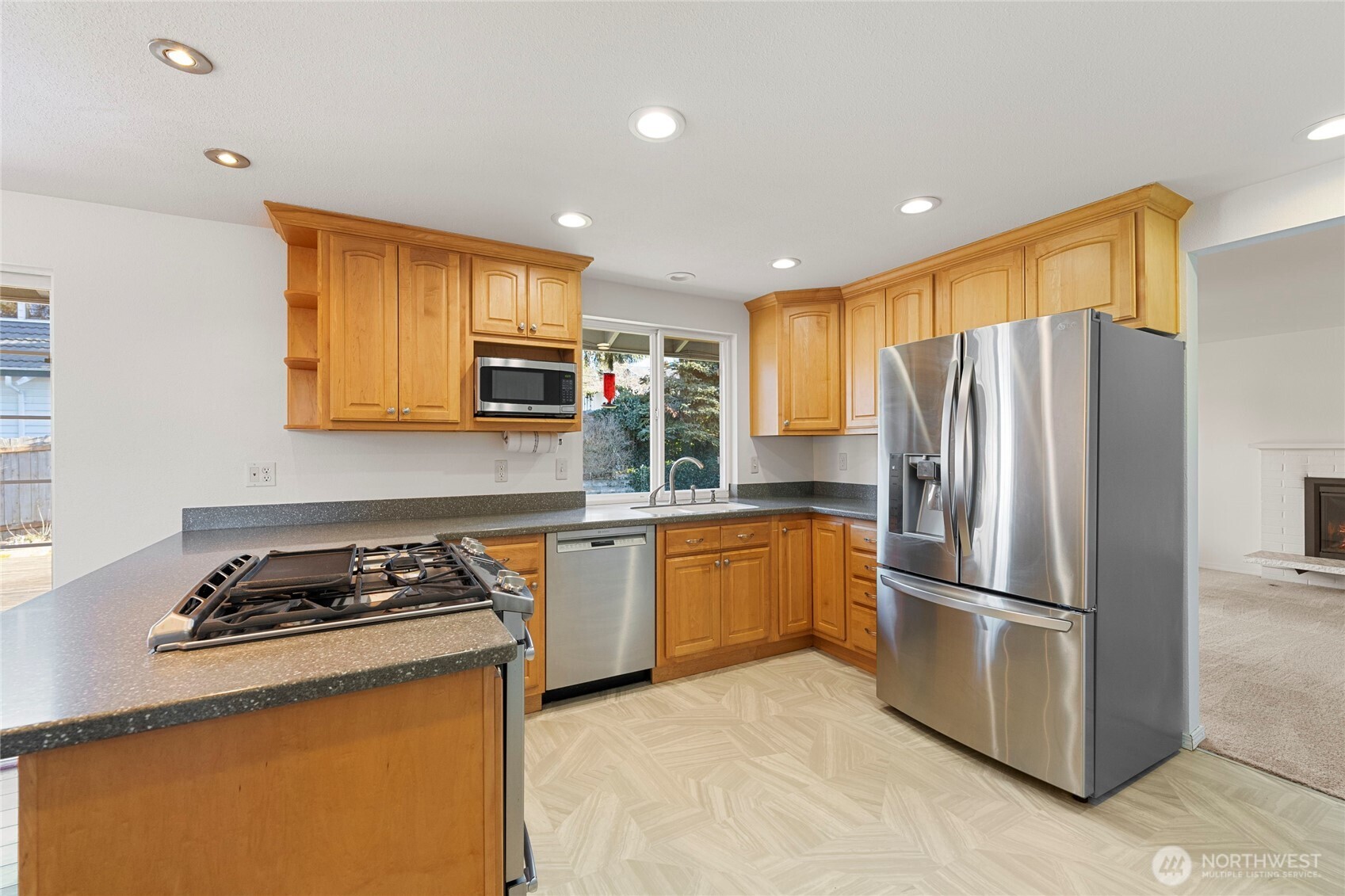 2708 Morris Avenue South Renton, WA 98055 - Photo 7 of 38 Gallery Image 7