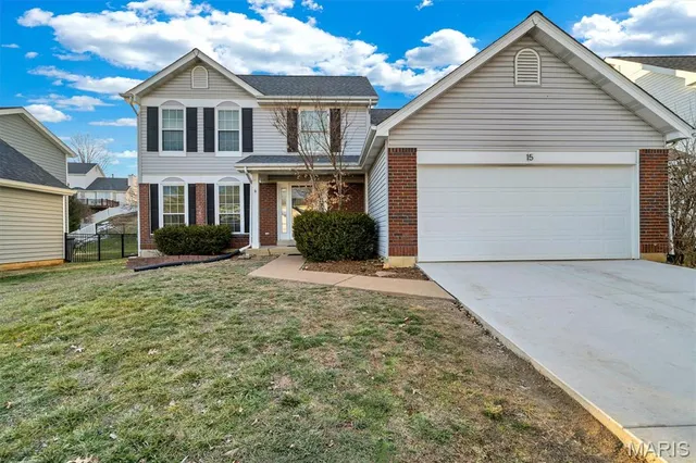 $360,000 | 15 Rockwood Pl Court, Eureka, MO 63025