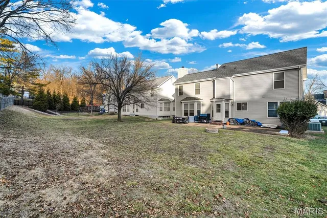 $360,000 | 15 Rockwood Pl Court, Eureka, MO 63025