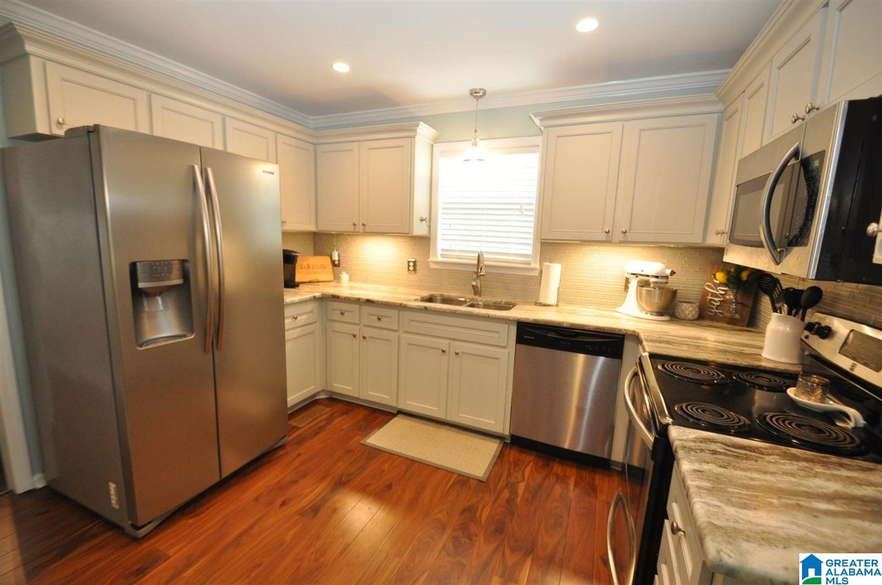212 Forest Parkway Alabaster, AL 35007 - Photo 6 of 14