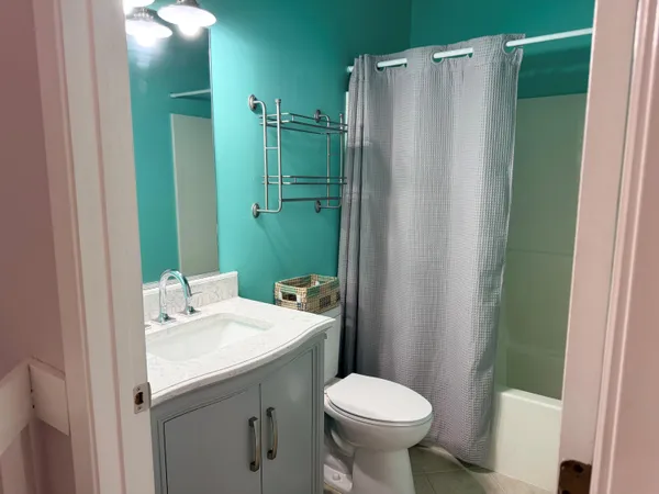 $349,900 | 536 North Cogswell Drive, Unit 6, Salem Lakes, WI 53170