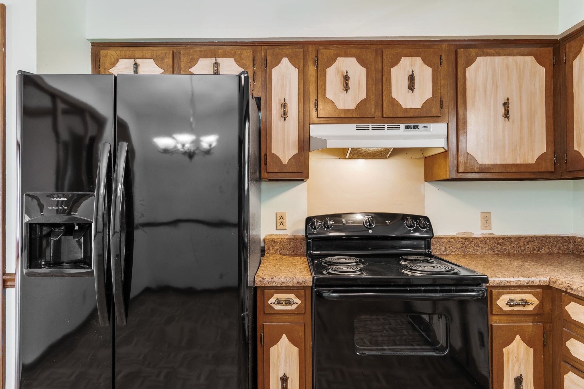 3333 Towneship Road Antioch, TN 37013 - Photo 17 of 30 a kitchen with a stove and a refrigerator