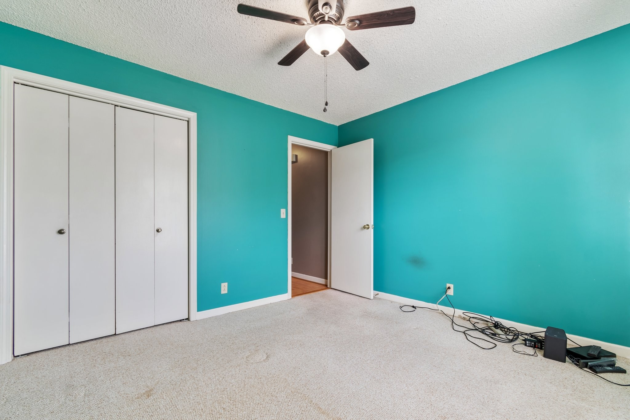 3333 Towneship Road Antioch, TN 37013 - Photo 29 of 30 a view of a room with a ceiling fan and closet