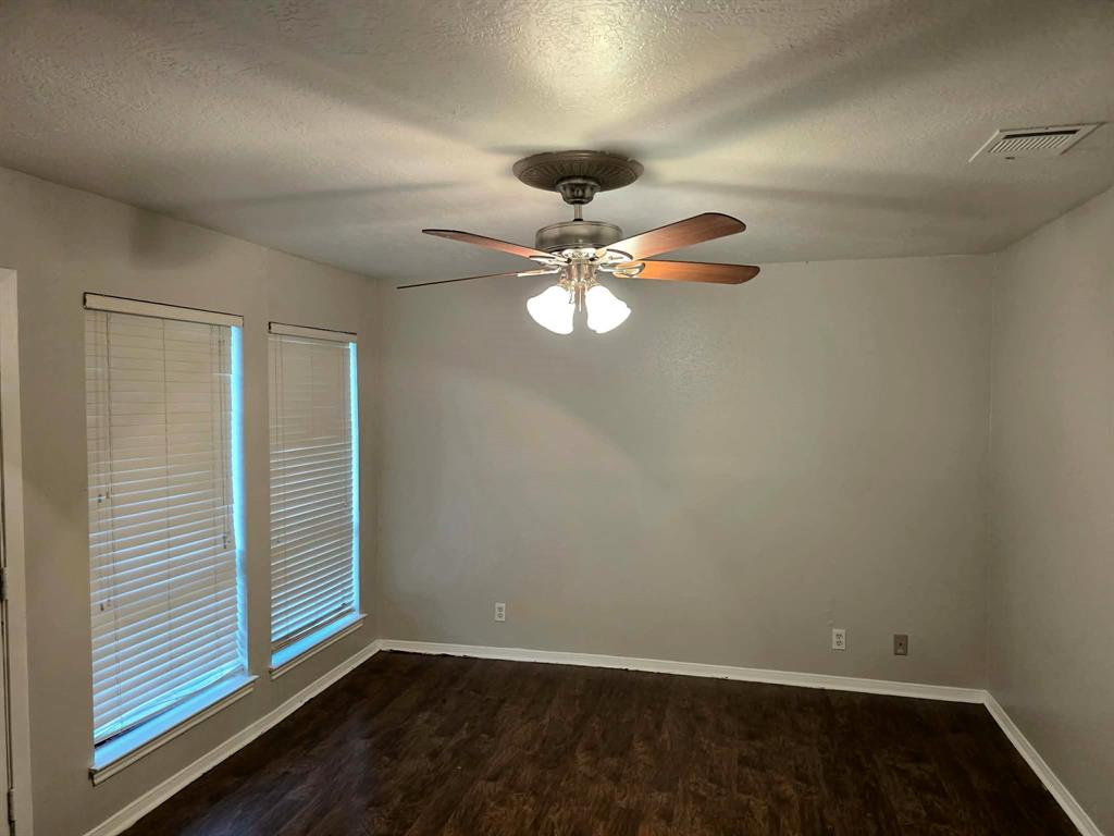 2910 Stewart Drive Waco, TX 76708 - Photo 8 of 16