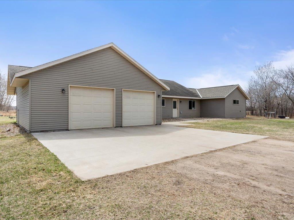 33395 464th Street Motley, MN 56466 - Photo 4 of 41