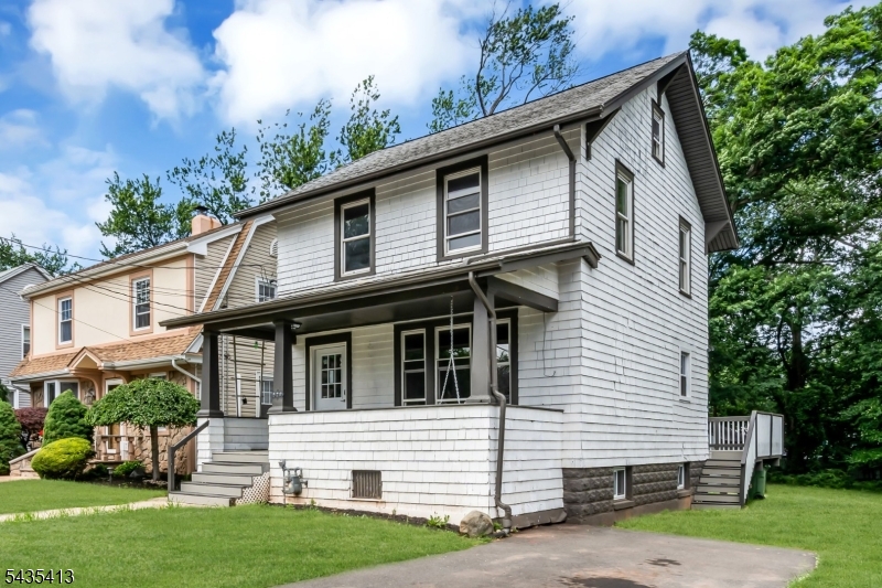529 Wheatsheaf Road Roselle, NJ 07203 - Photo 31 of 46