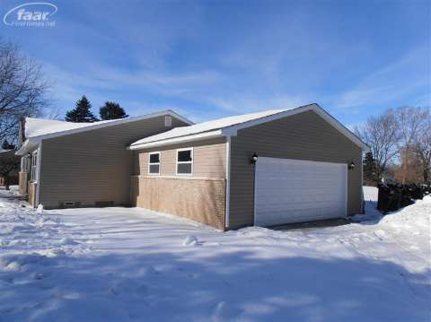 4830 Milett Road Fowlerville, MI 48836 - Photo 7 of 22 20386388-6.JPG