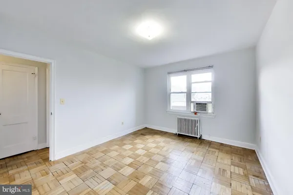 $1,750 | 1720 North Quinn Street, Unit 201, Arlington, VA 22209