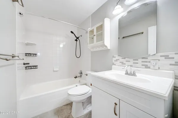 $2,100 | 3105 West 21st Court, Panama City, FL 32405