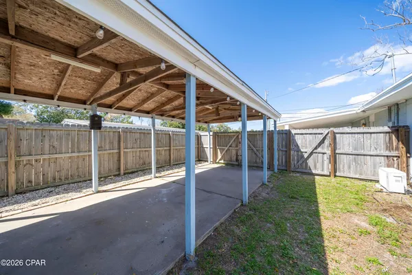 $2,100 | 3105 West 21st Court, Panama City, FL 32405