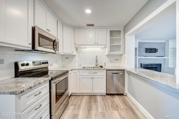 $2,100 | 3105 West 21st Court, Panama City, FL 32405