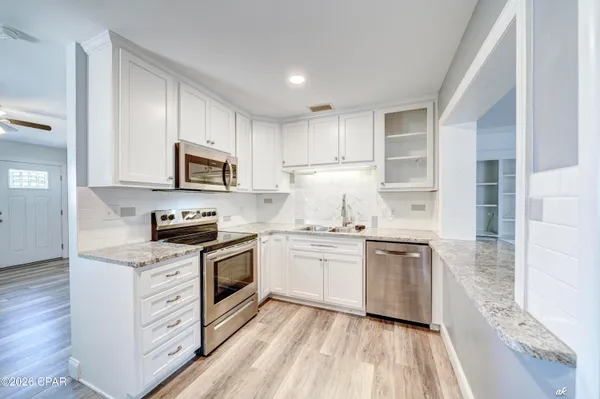 $2,100 | 3105 West 21st Court, Panama City, FL 32405