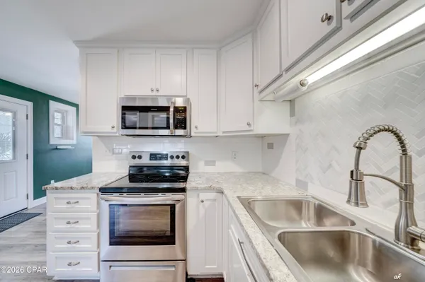 $2,100 | 3105 West 21st Court, Panama City, FL 32405