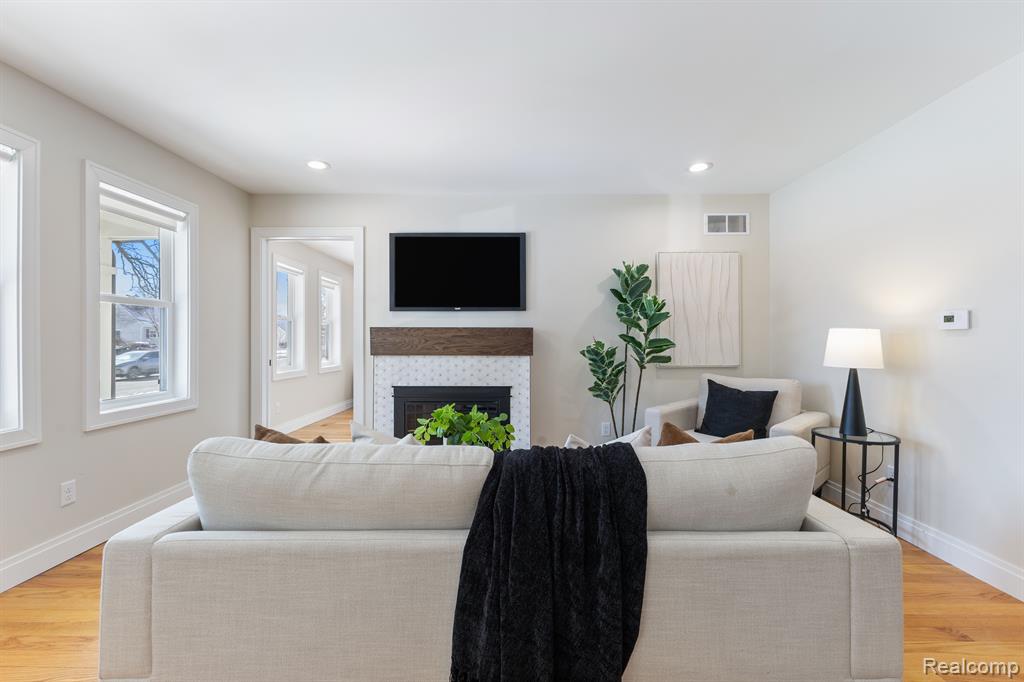 3518 Normandy Road Royal Oak, MI 48073 - Photo 14 of 45