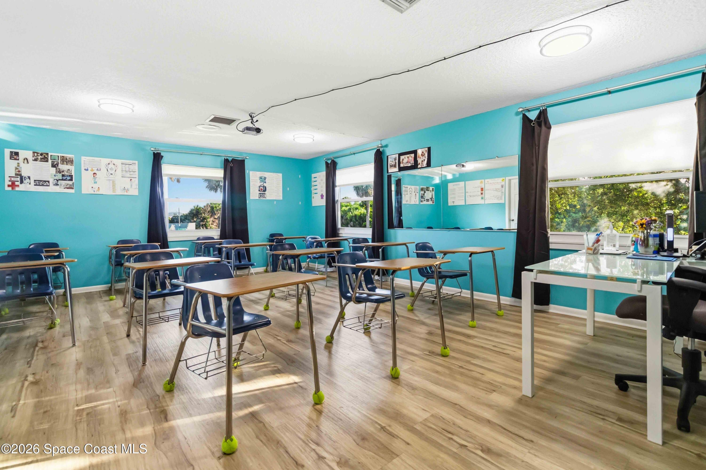 111 Scott Street Melbourne, FL 32901 - Photo 20 of 35 Second floor classroom