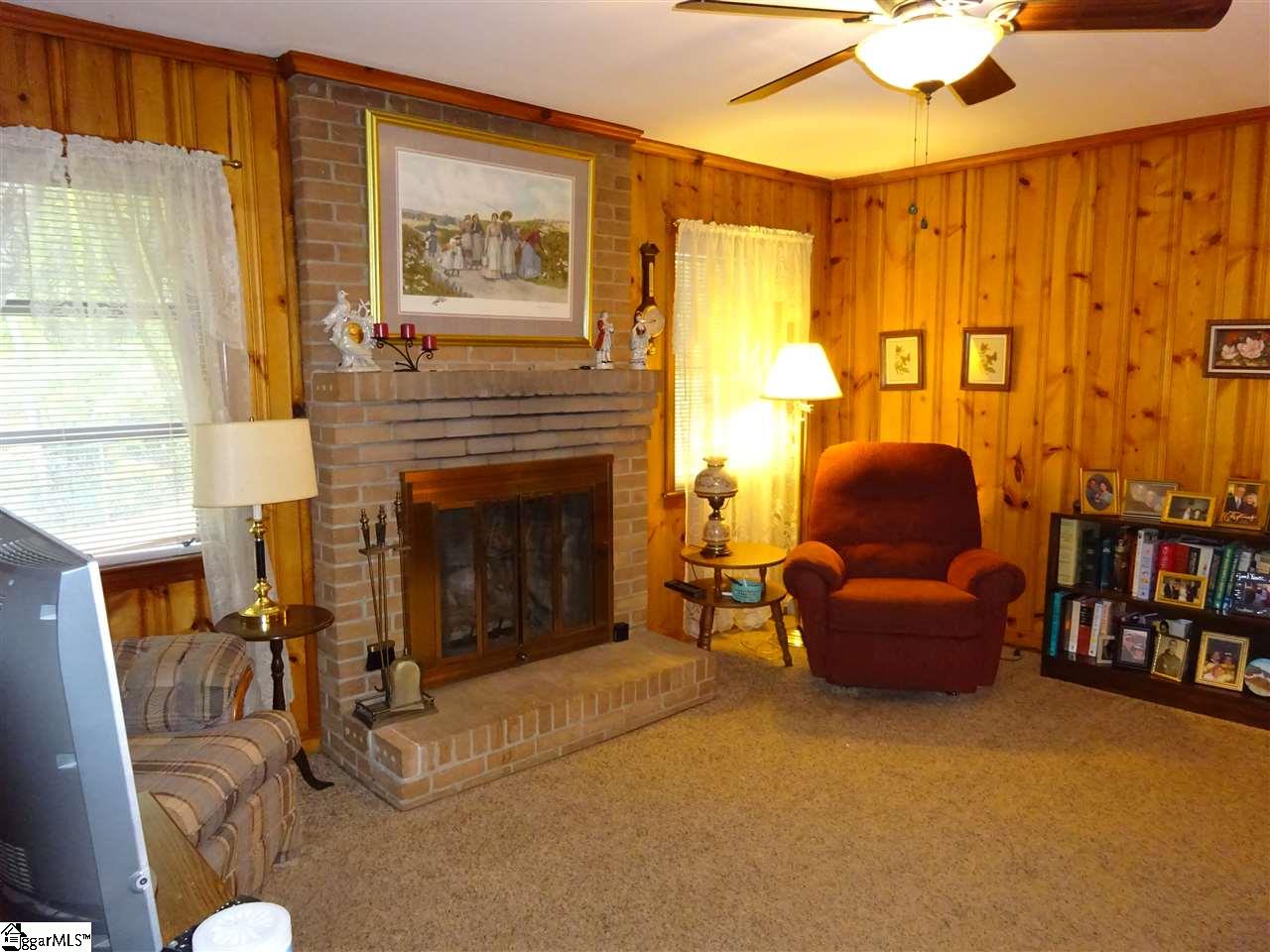 508 Tryon Street Greer, SC 29651 - Photo 7 of 13