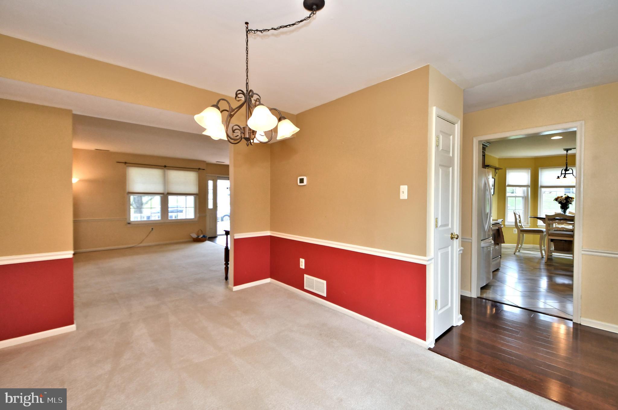 37 South Timber Road Southampton, PA 18966 - Photo 15 of 55 dining room