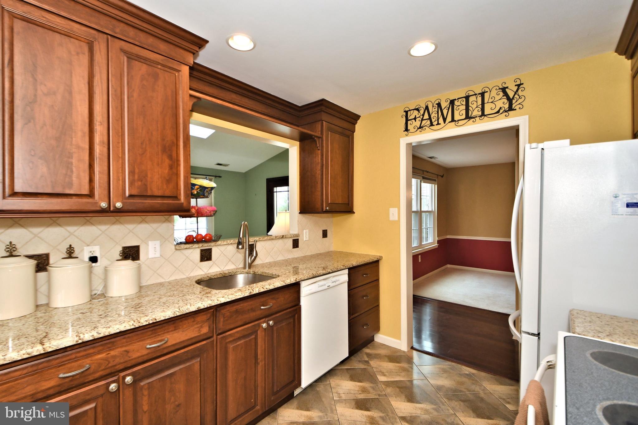 37 South Timber Road Southampton, PA 18966 - Photo 18 of 55 kitchen