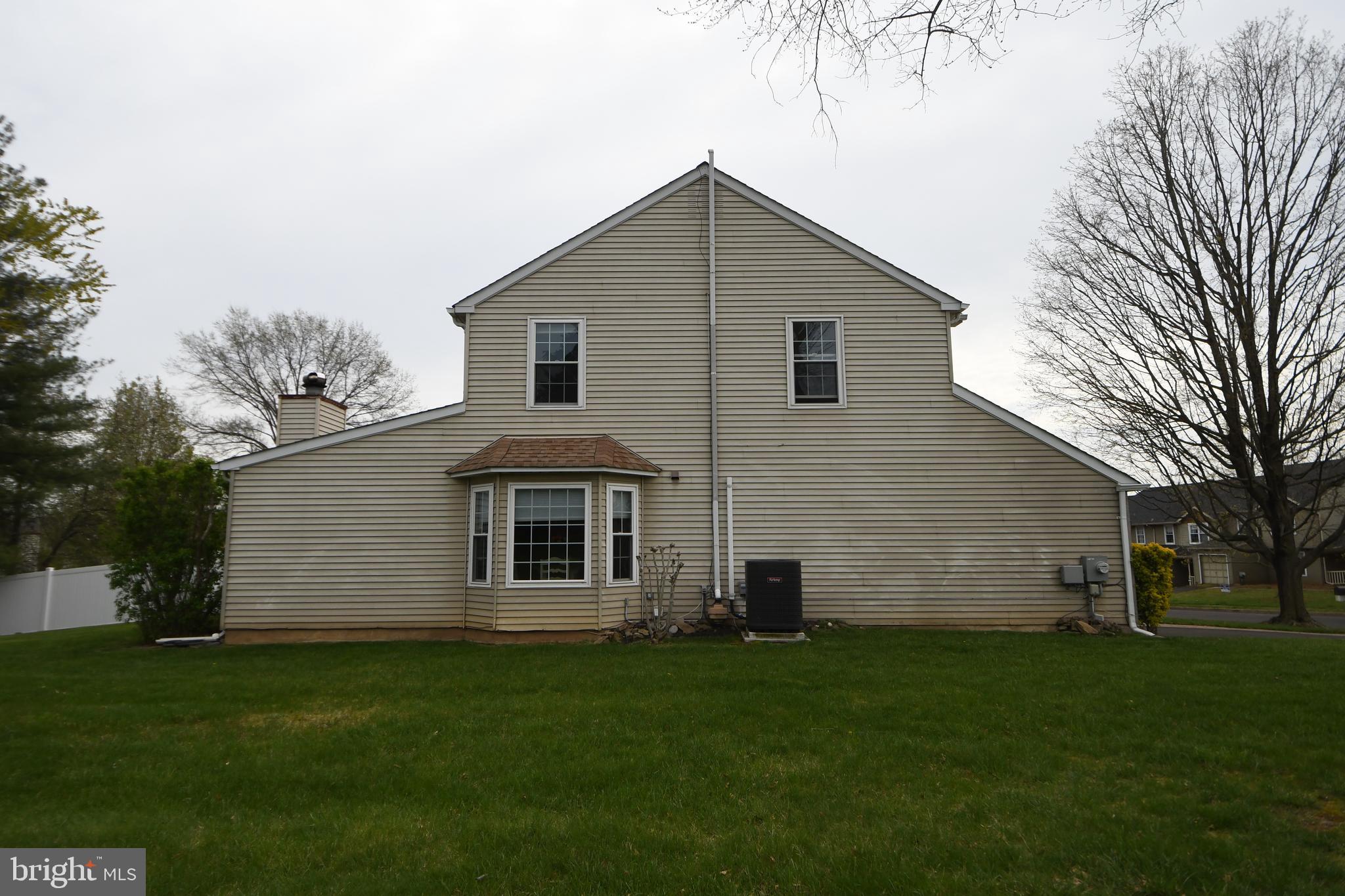 37 South Timber Road Southampton, PA 18966 - Photo 51 of 55 side view