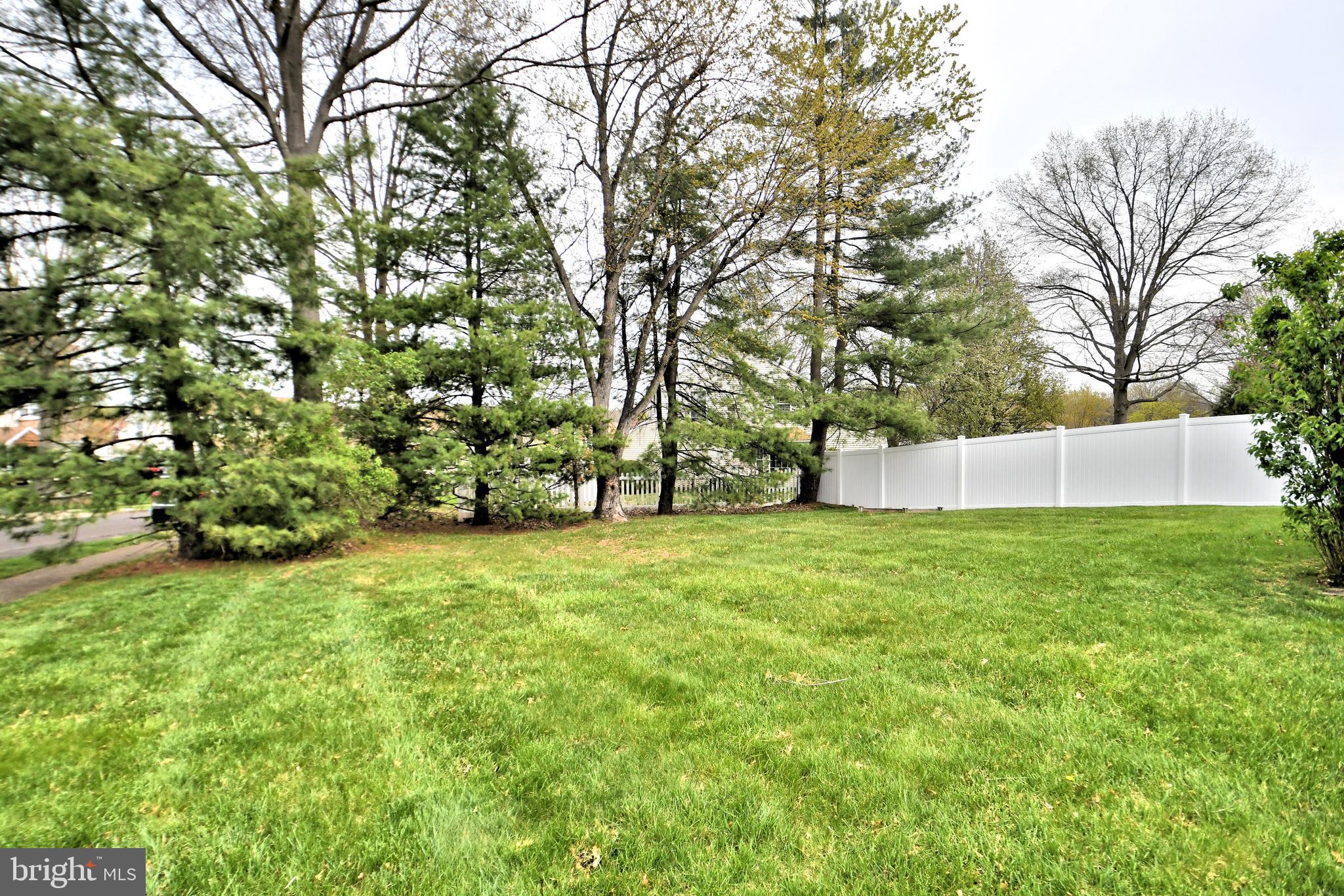 37 South Timber Road Southampton, PA 18966 - Photo 52 of 55 backyard