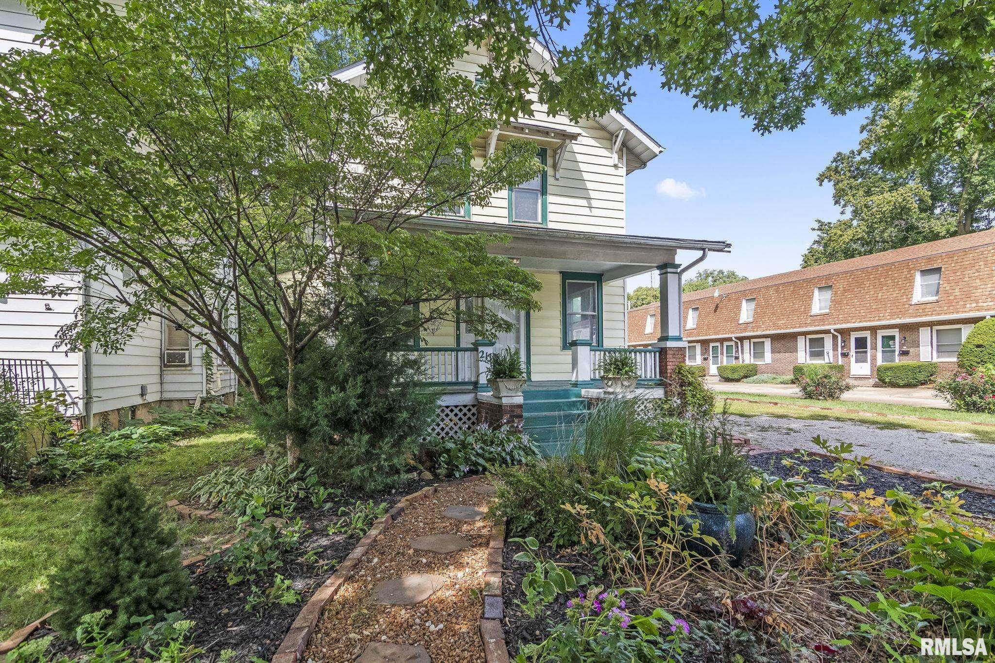 211 South Walnut Street Springfield, IL 62704 - Photo 3 of 38