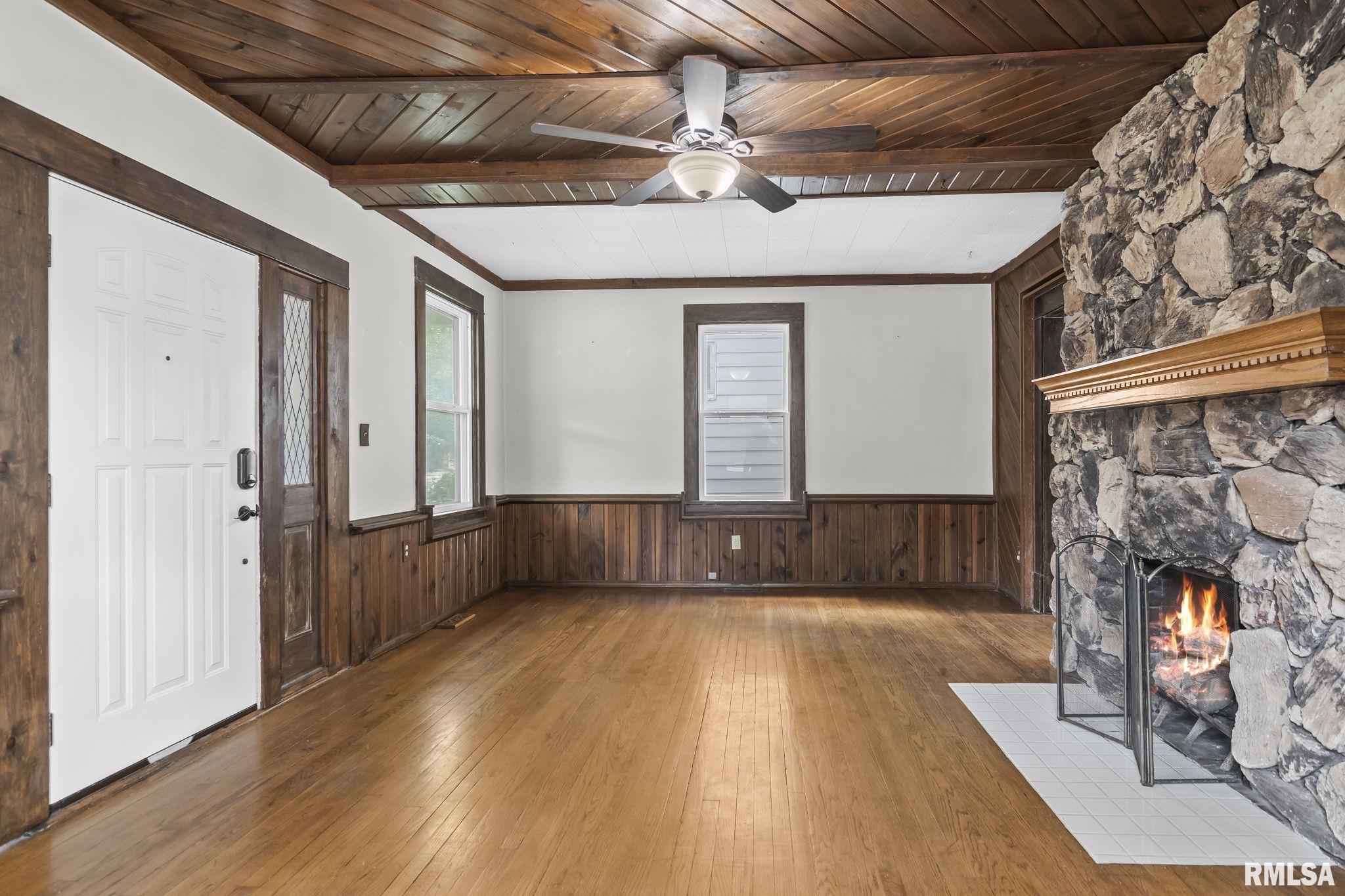 211 South Walnut Street Springfield, IL 62704 - Photo 4 of 38