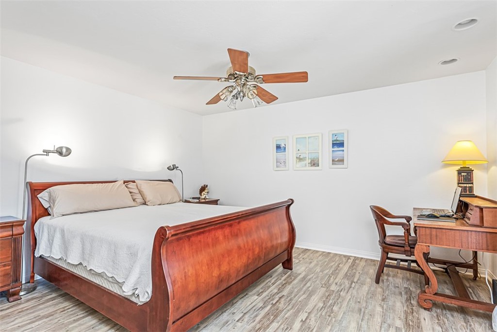 34006 Selva Road, Unit 392 Dana Point, CA 92629 - Photo 14 of 38 Primary bedroom with
previous furniture displayed