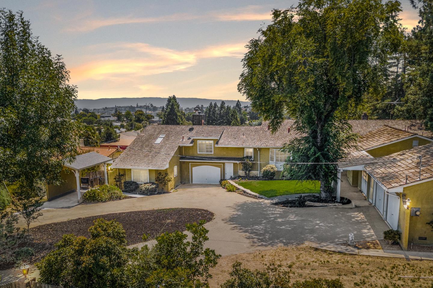 4683 Ewing Road Castro Valley, CA 94546 - Photo 1 of 68 Gallery Image 1
