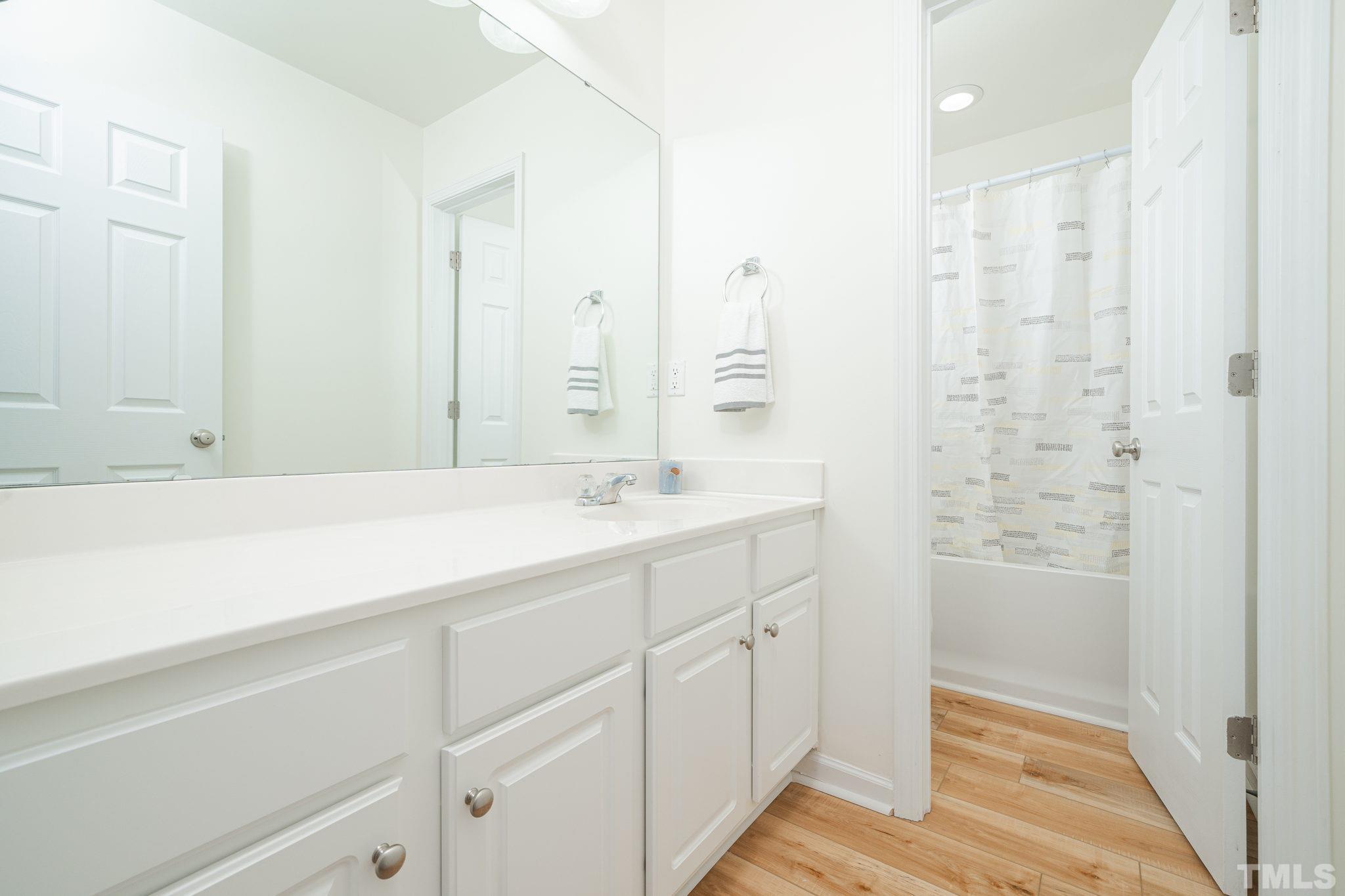 2942 Settle In Lane Raleigh, NC 27614 - Photo 18 of 25 Gallery Image 18