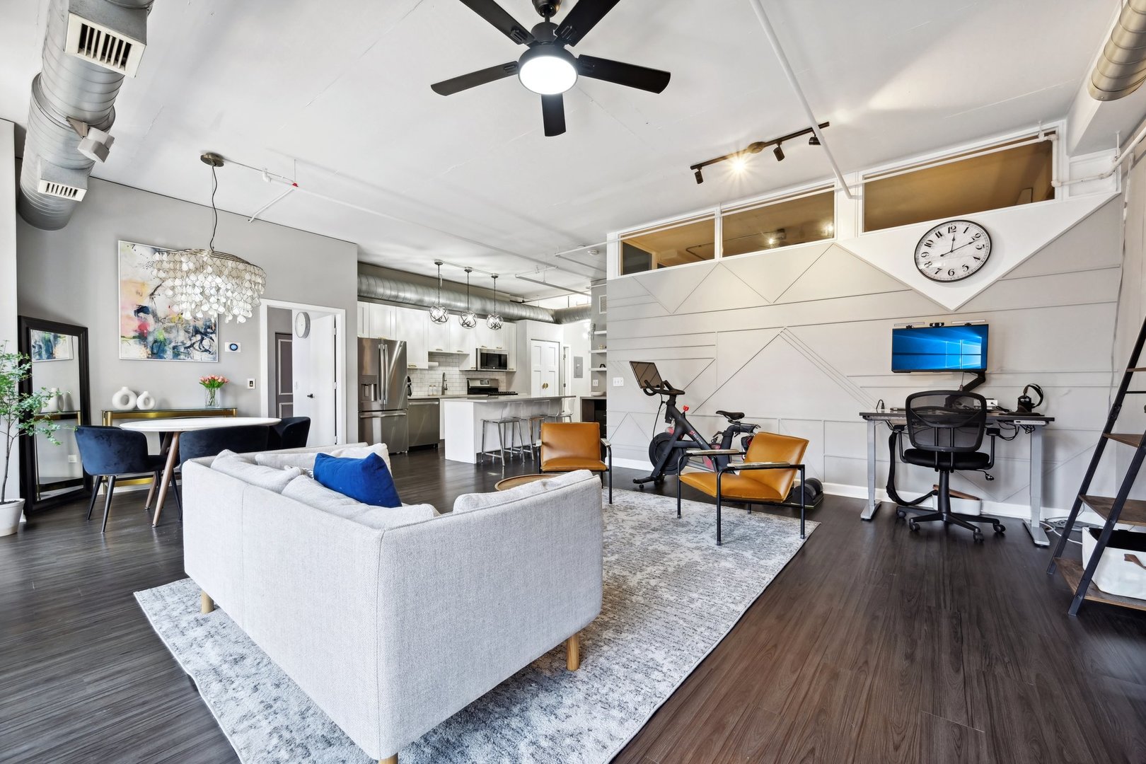 111 South Morgan Street, Unit 425 Chicago, IL 60607 - Photo 14 of 47 Gallery Image 14
