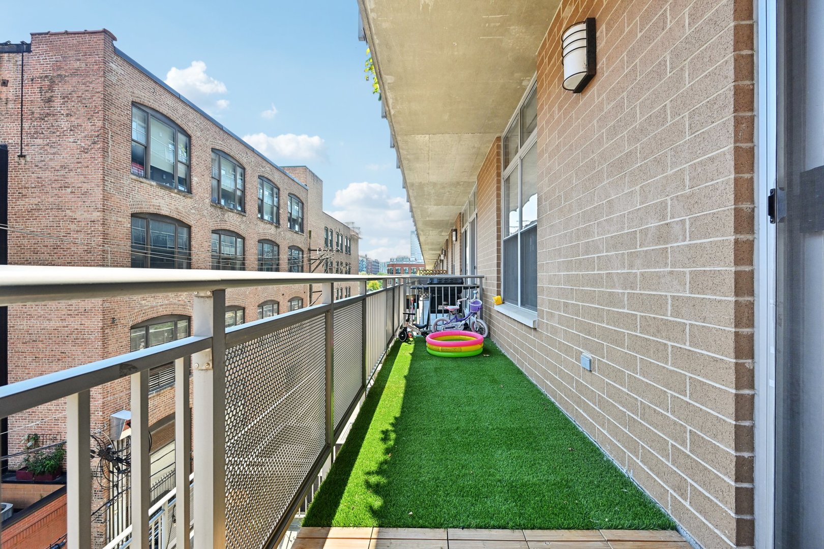 111 South Morgan Street, Unit 425 Chicago, IL 60607 - Photo 39 of 47 Gallery Image 39