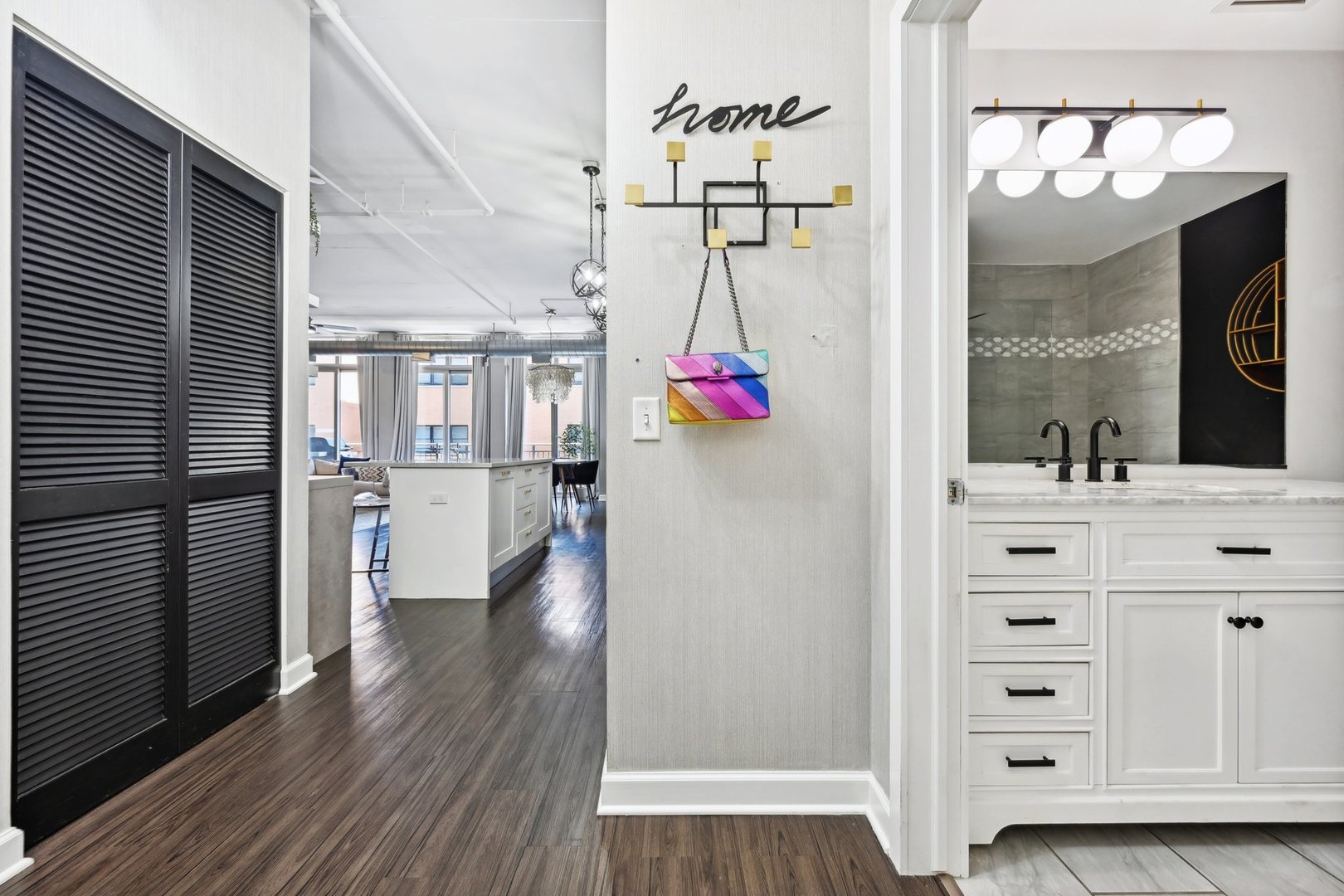111 South Morgan Street, Unit 425 Chicago, IL 60607 - Photo 4 of 47 Gallery Image 4
