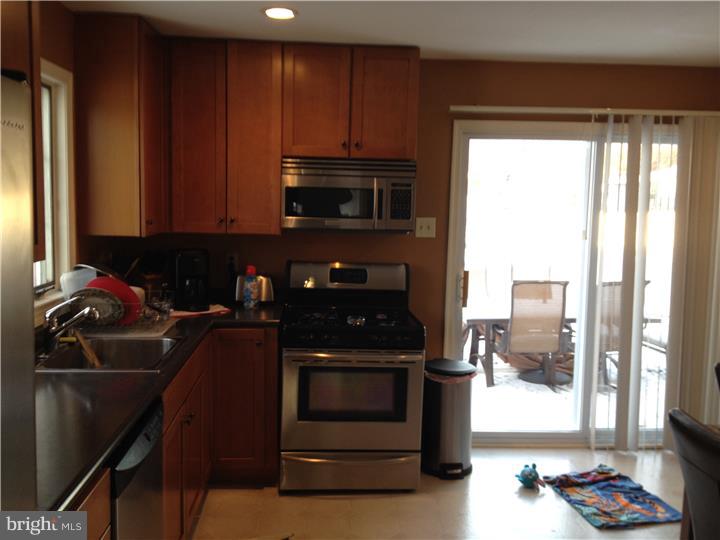 4 Walden Road Marlton, NJ 08053 - Photo 4 of 10 Kitchen