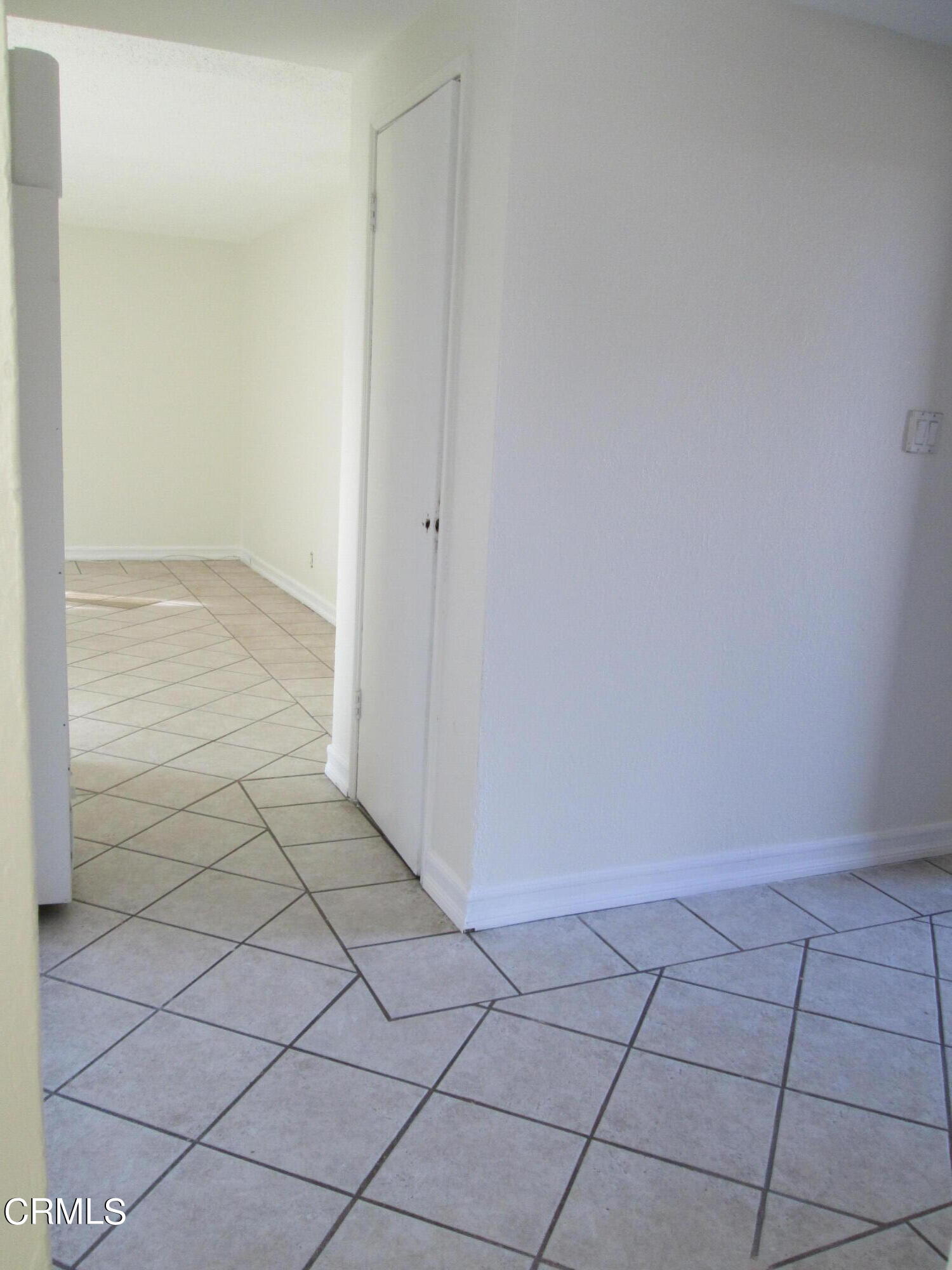 310 Alpine Street Oxnard, CA 93030 - Photo 4 of 14 Hall