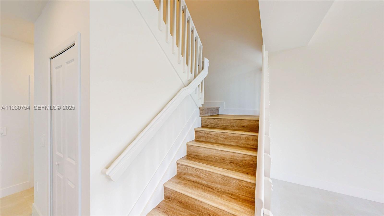 18936 Southwest 344th Terrace Homestead, FL 33034 - Photo 22 of 83 a view of entryway
