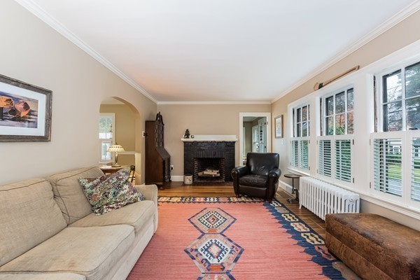 11 Chisholm Road Winchester, MA 01890 - Photo 8 of 29 Gallery Image 8