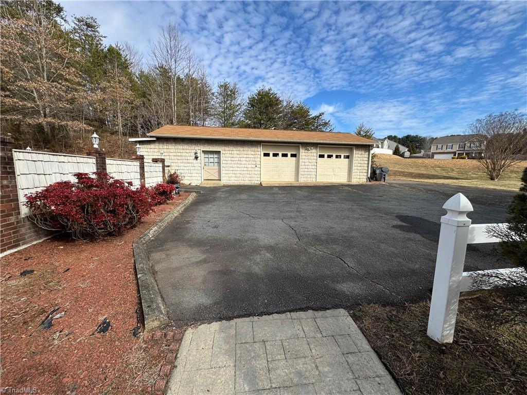 1695 Mizpah Church Road Rural Hall, NC 27045 - Photo 16 of 49