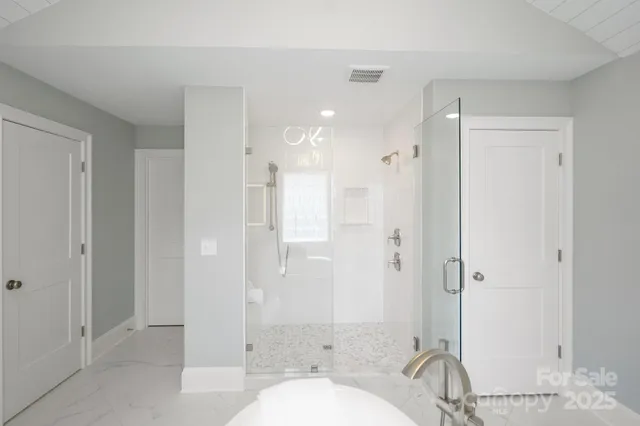 $1,475,000 | 6910 Providence Lane West, Charlotte, NC 28226