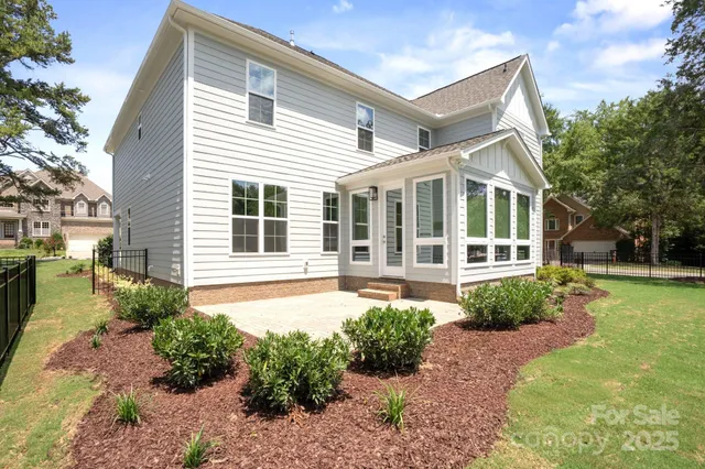 $1,475,000 | 6910 Providence Lane West, Charlotte, NC 28226