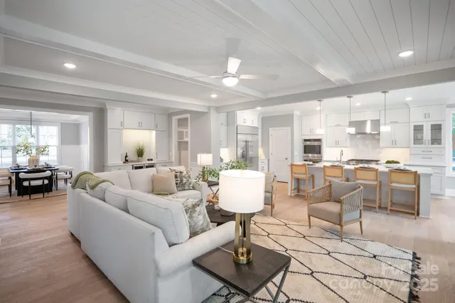 $1,475,000 | 6910 Providence Lane West, Charlotte, NC 28226