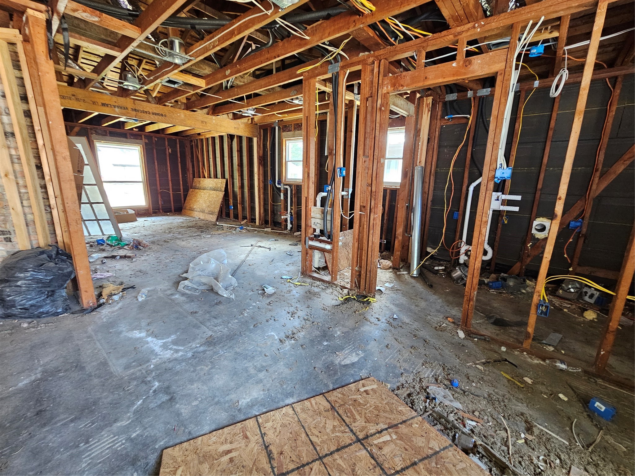 5706 Rutherglenn Drive Houston, TX 77096 - Photo 13 of 45 a view of an empty room