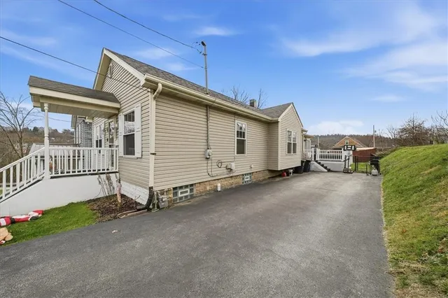 $253,000 | 141 Beech Street, Aliquippa, PA 15001